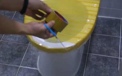thông tắc bồn cầu tại nhà